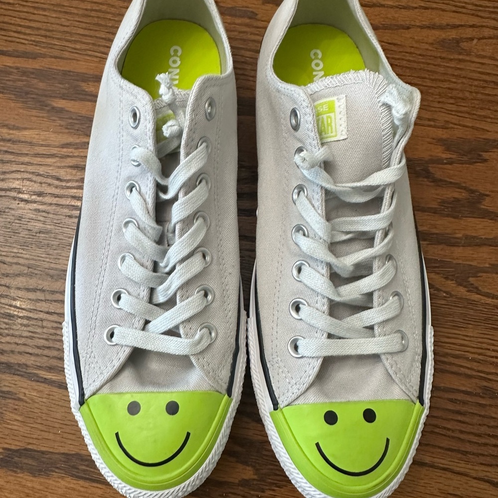 Converse Chuck Taylor Smiley Face SZ: 11